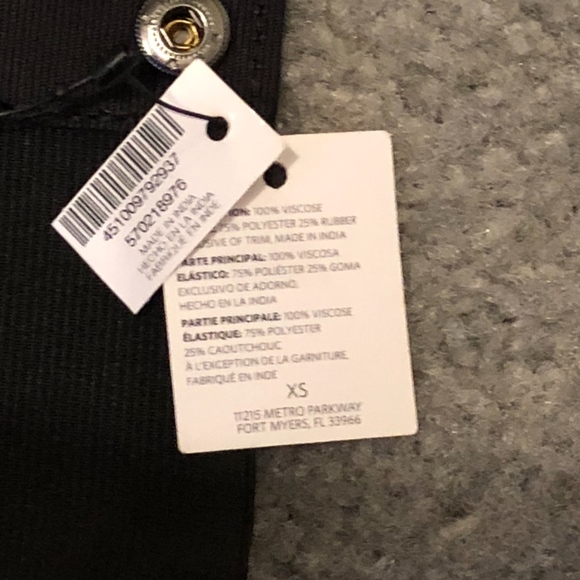 WHBM Embellished Black Belt xs NWT - Picture 3 of 5